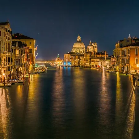 Ca Grimani Stunning View And Comfort Venice Exterior photo